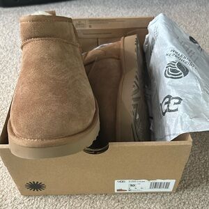 BNWB women’s size 10 ultra mini class UGG - chestnut